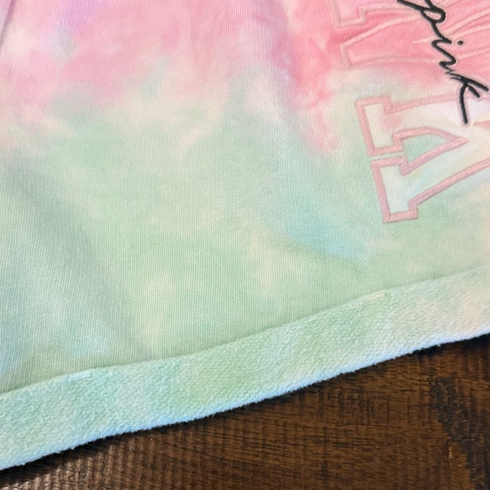 Victoria’s Secret Pink Tie-Dye Shorts - Picture 5 of 8